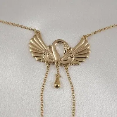 Secret Garden - Women's Swan Neck Chain with Non-Piercing Nipple Rings in Gold