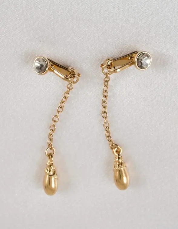 Semiramis - 24 Carat Gold Plate Non-Piercing Pussy Clips
