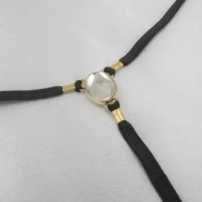 She Loves Control - Mystical Vision Vagina Jewelry and G-String in Gold