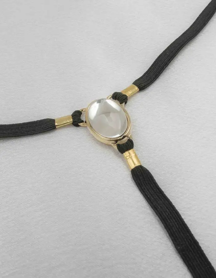 She Loves Control - Mystical Vision Vagina Jewelry and G-String in Gold