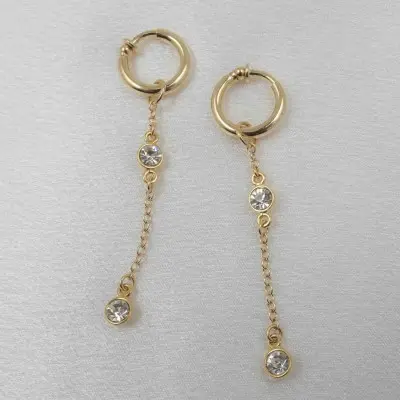 Something's Gotta Give - Non-piercing labia rings with Crystal Pendant in Gold - Pair
