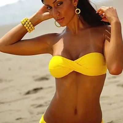 Strapless Twist Bikini Top