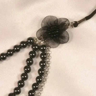Tawaret - Ladies Pearl and Flower G-String in Silver and Hematite