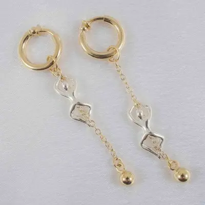 Too Young to Fall in Love - Non-Piercing Labia Rings With Gold Pendant