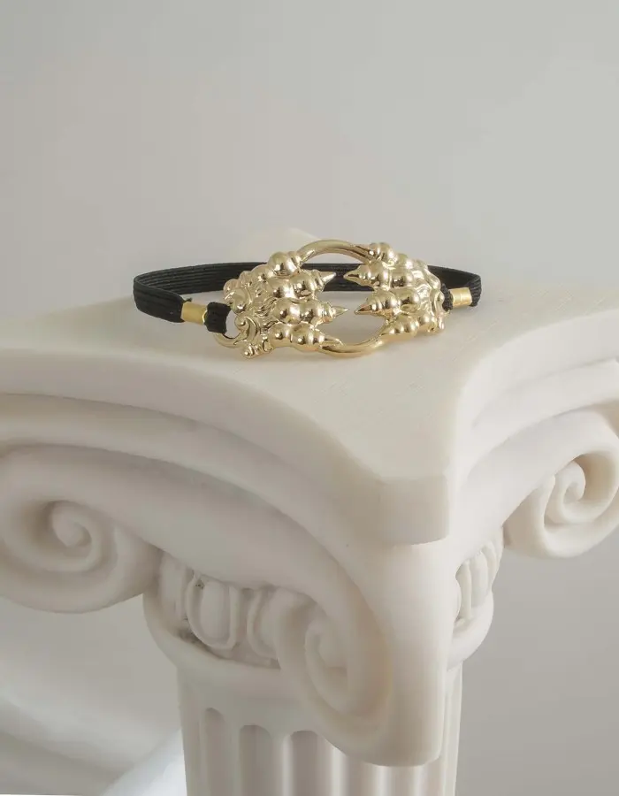 Under the Bridge - Gold Claw Penis Chain Bracelet