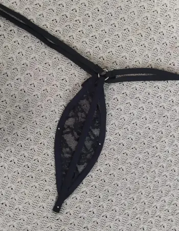 Wayra - Strappy G-String Thong Panty With Bird Wing Lace Trim