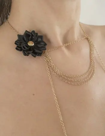 Why's It So Hard? - Women's Triple Necklace Chain with Bow and Non-Piercing Nipple Pendant Nipple Rings in Gold