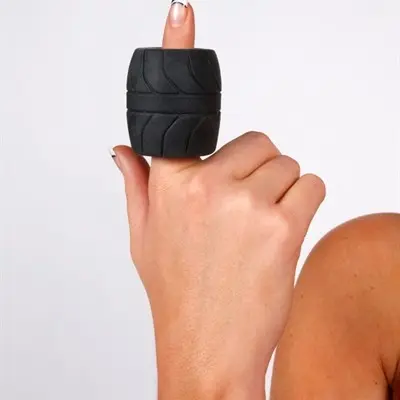 Silaskin 2-Inch Ball Stretcher - Black
