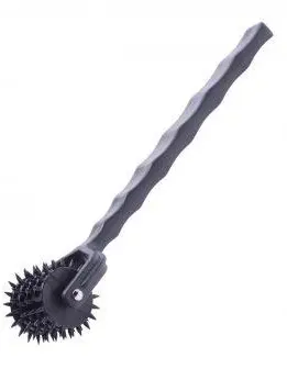 Master Series Spiked 5 Row Pinwheel - Black