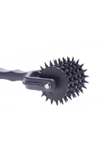 Master Series Spiked 5 Row Pinwheel - Black