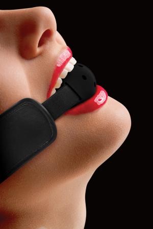 Brace Ball Gag W / Stretchable Strap - Black