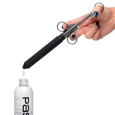Ribbed Silicone Lubricant Launcher