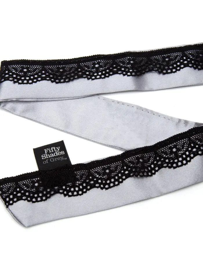 Fifty Shades of Grey Play Nice Satin Collar  and Nipple Clamps