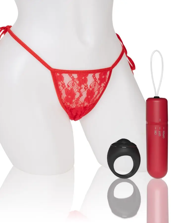 Screaming O 4t - Vibrating Panty Set With Remote Control Ring - Red
