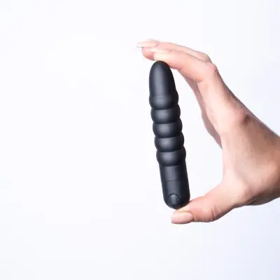 Lola 10 Function Vibrating Twisty Bullet - Black
