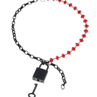 eX's and Oh's Crystal Day Collar