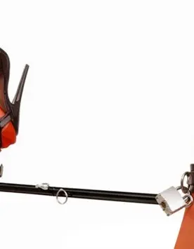 Black Steel Adjustable Spreader Bar