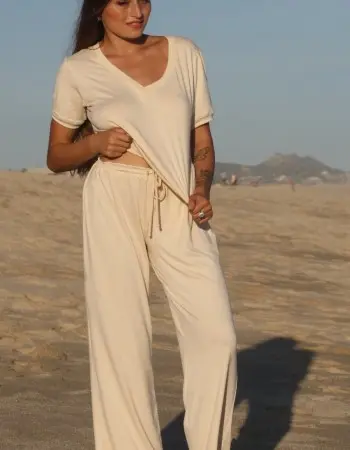 Action Jamas in Nude